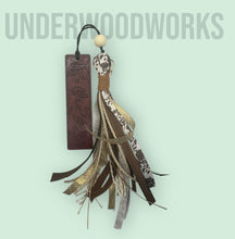 Load image into Gallery viewer, Botanical Wood Bookmark with Tassel

