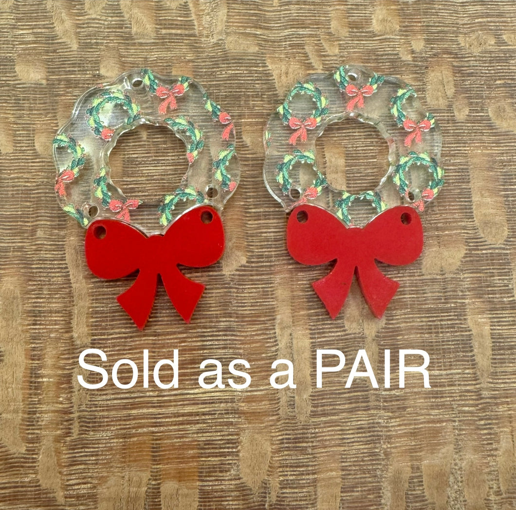 Christmas Wreath Shape in Wreath Pattern Acrylic PAIR